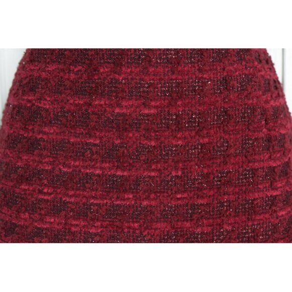 Escada red chenille and metallic skirt - Picture 3 of 9